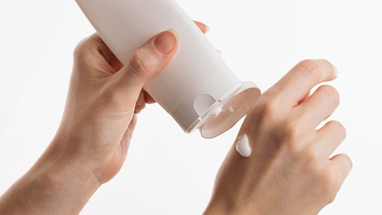 流动聚焦结点处液滴形成的高速显微PIV测量